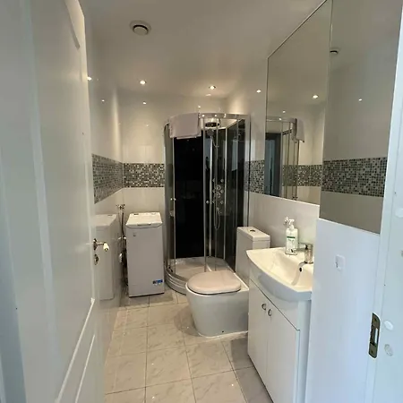 Center Bright For 2 People Tallin